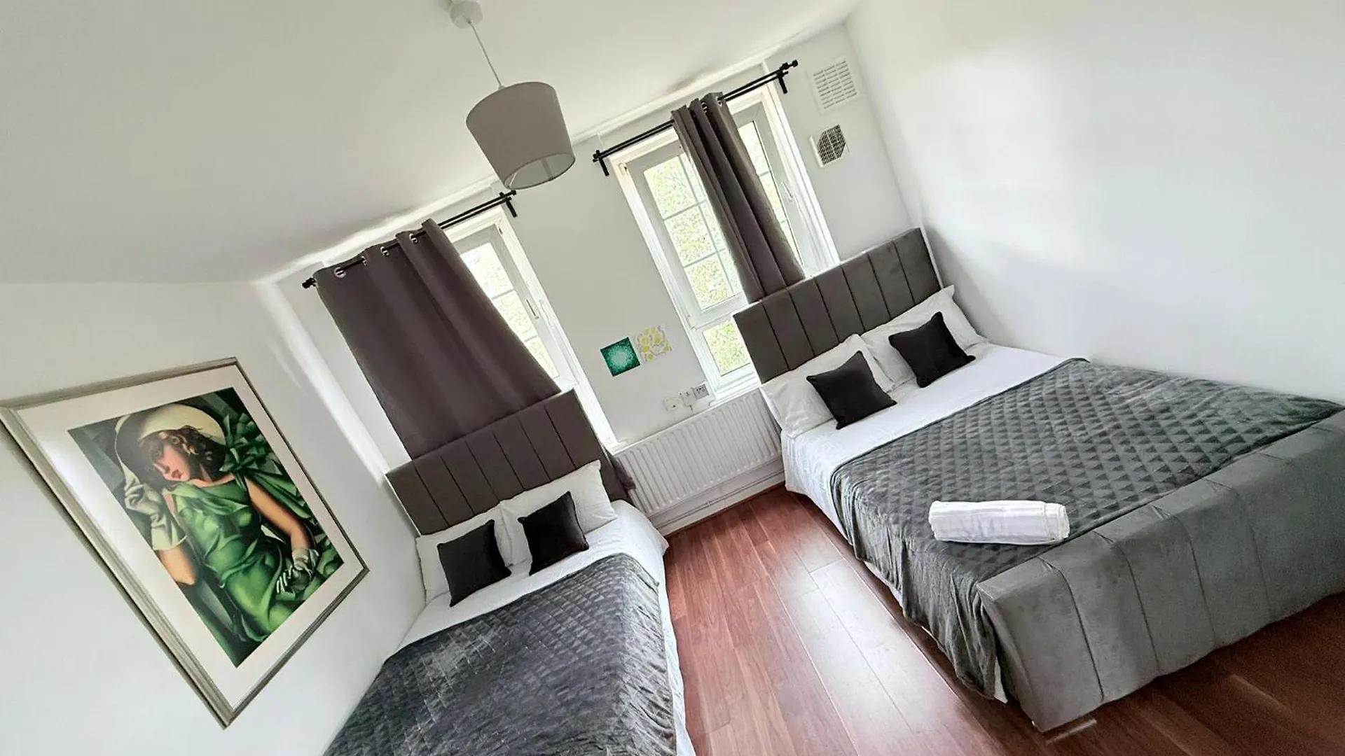 Shadwell Chic Stay- Private Room In Ring House, 3 Minutes To Station, Near Central London