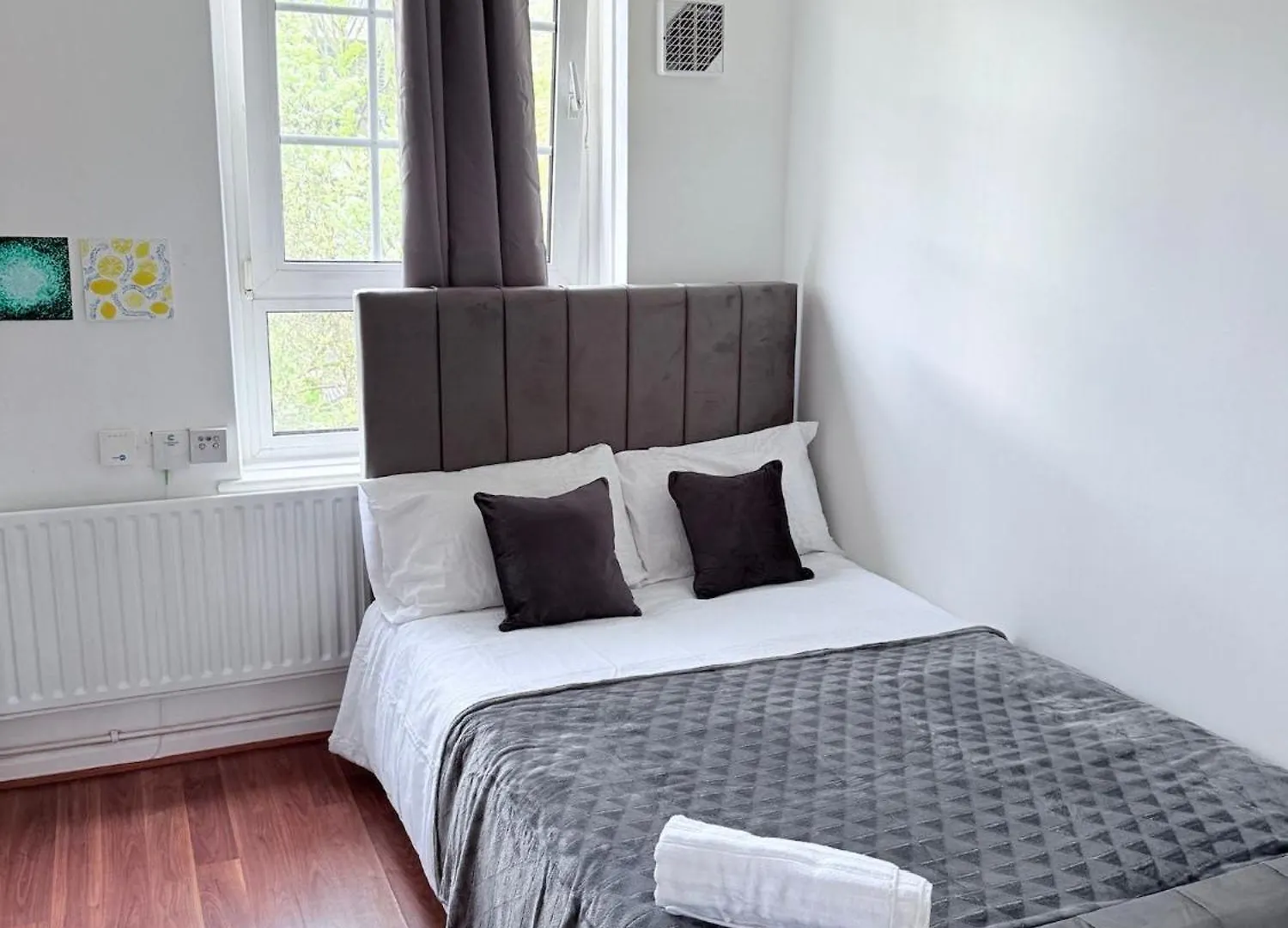 Shadwell Chic Stay- Private Room In Ring House, 3 Minutes To Station, Near Central London Homestay